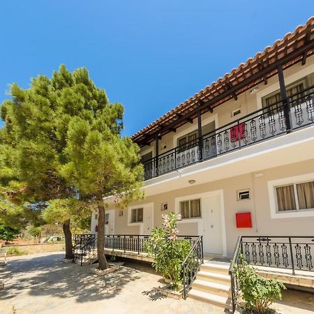 Karras Livin Apartment Laganas Exterior foto