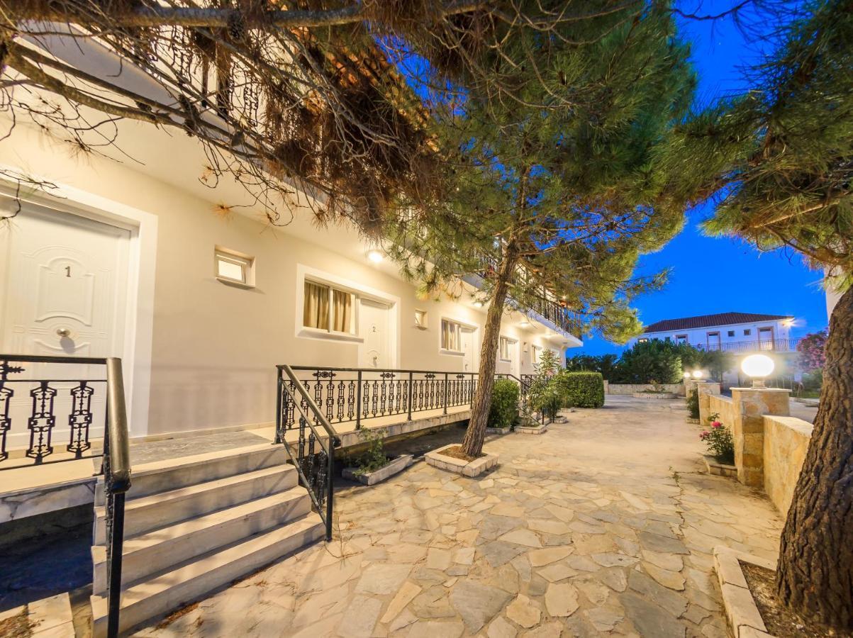 Karras Livin Apartment Laganas Exterior foto