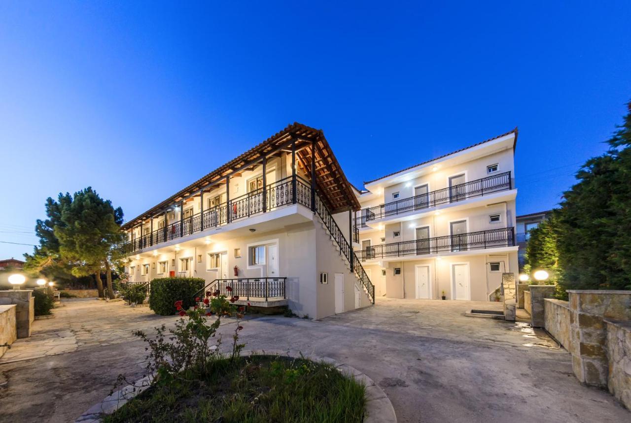 Karras Livin Apartment Laganas Exterior foto