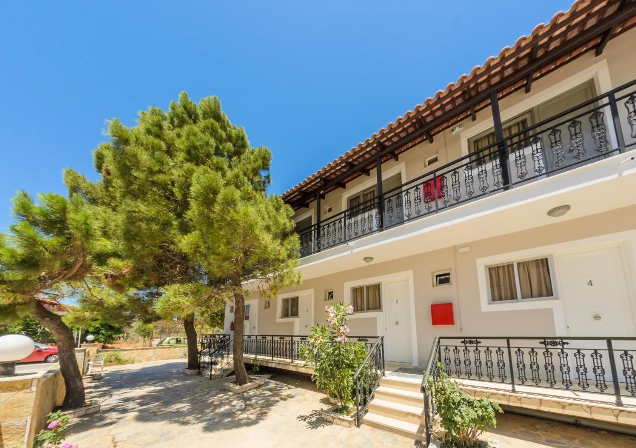 Karras Livin Apartment Laganas Exterior foto